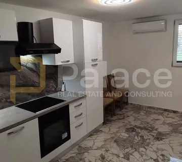 Solin centar – moderan dvosoban stan 45 m2 - cover