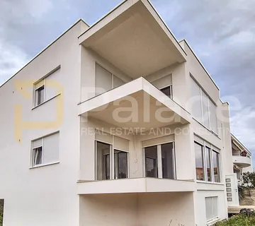 Dvosobni stan u novogradnji, Šibenik, 101 m2