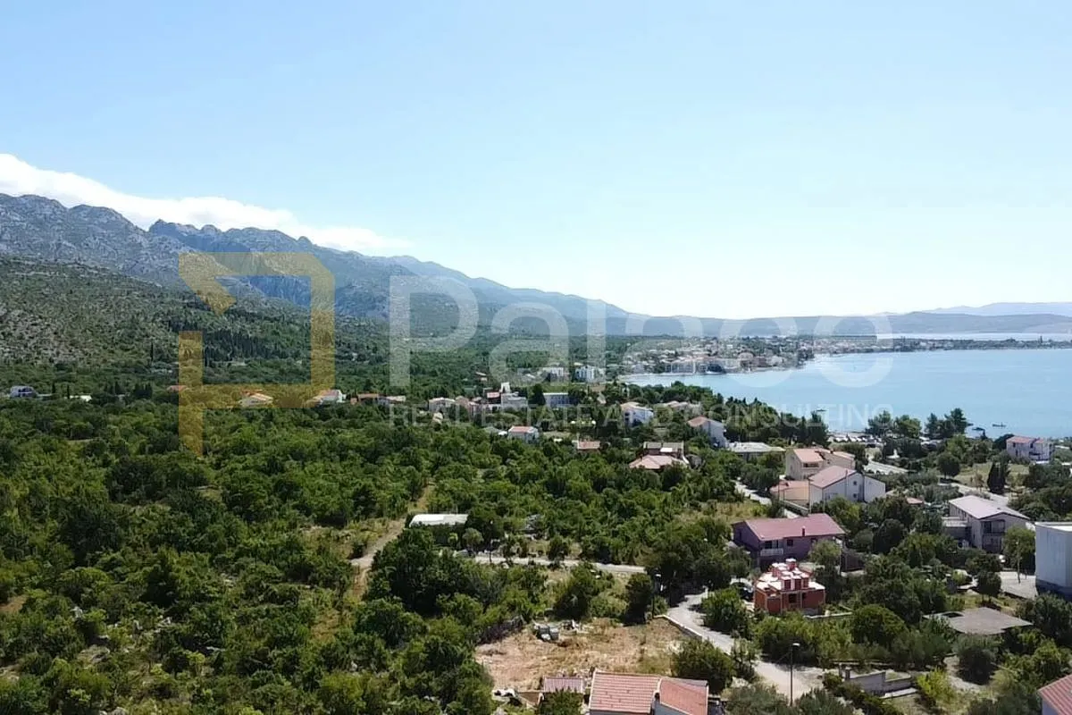 Starigrad : Građevinsko zemljište 400 m2 - cover