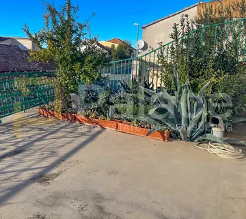 Samostojeća kuća s pogledom na more, Šibenik,  104 m2 - cover