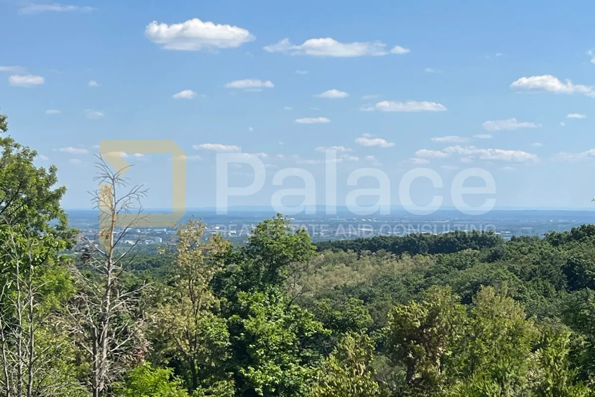 Zagreb - Markuševec: Zemljište sa objektom 2343 m2 - cover