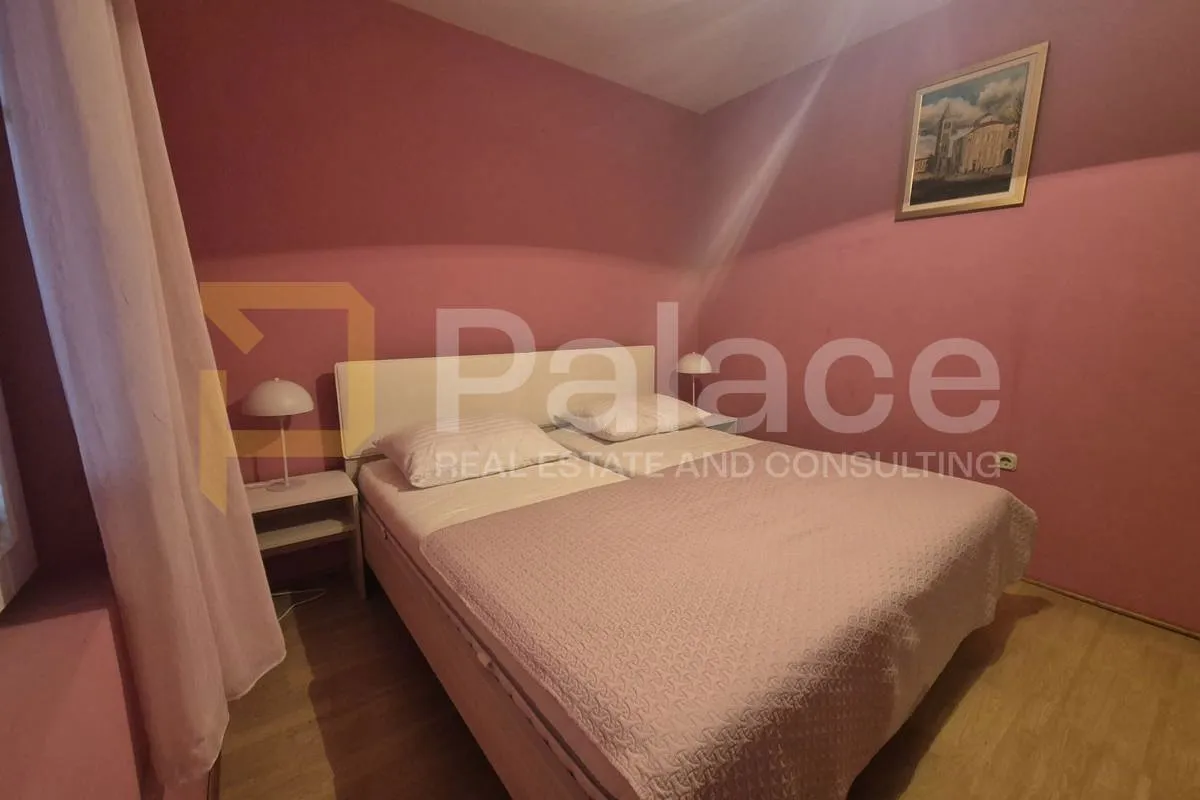 Kuća s tri apartmana 80 m od mora! - cover
