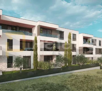 Moderan penthouse u Puli – 3 sobe, 2 kupaonice i veliki balkon - Kaštanjer