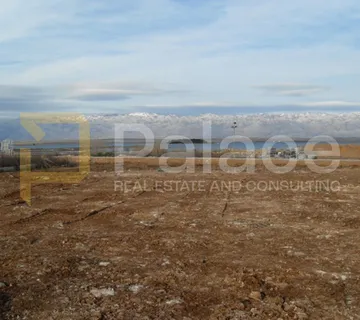 Privlaka: Građevinsko zemljište 100 m od mora, 1802 m2