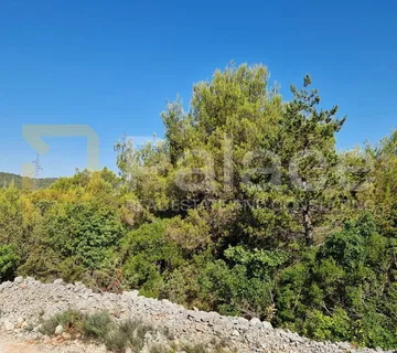 Građevinski teren u mirnom dijelu Bilice s pristupnim putem 1500 m2 - Stubalj, Bilice
