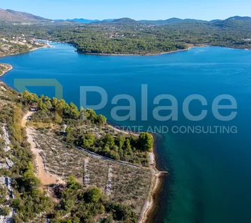 Bilice, Vrulje: Poljoprivredno zemljište u prvom redu do mora 4050m2 - cover
