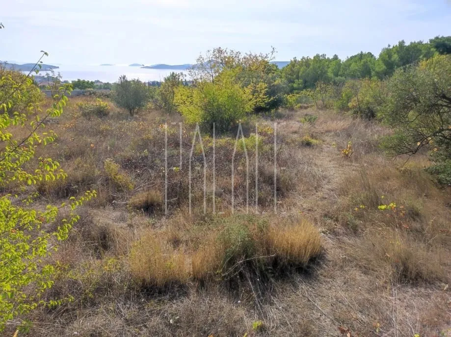 Građevinsko zemljište na atraktivnoj lokaciji, Vodice, 604 m2 - cover