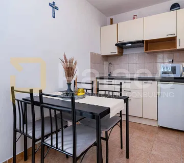 Najam! Kuća s vrtom i pogledom na more – centar Opatije, 55 m² - cover