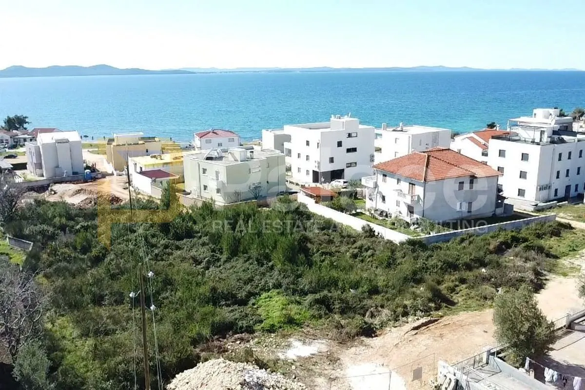 Građevinsko zemljište Vrsi 1041m2 mirna lokacija - cover