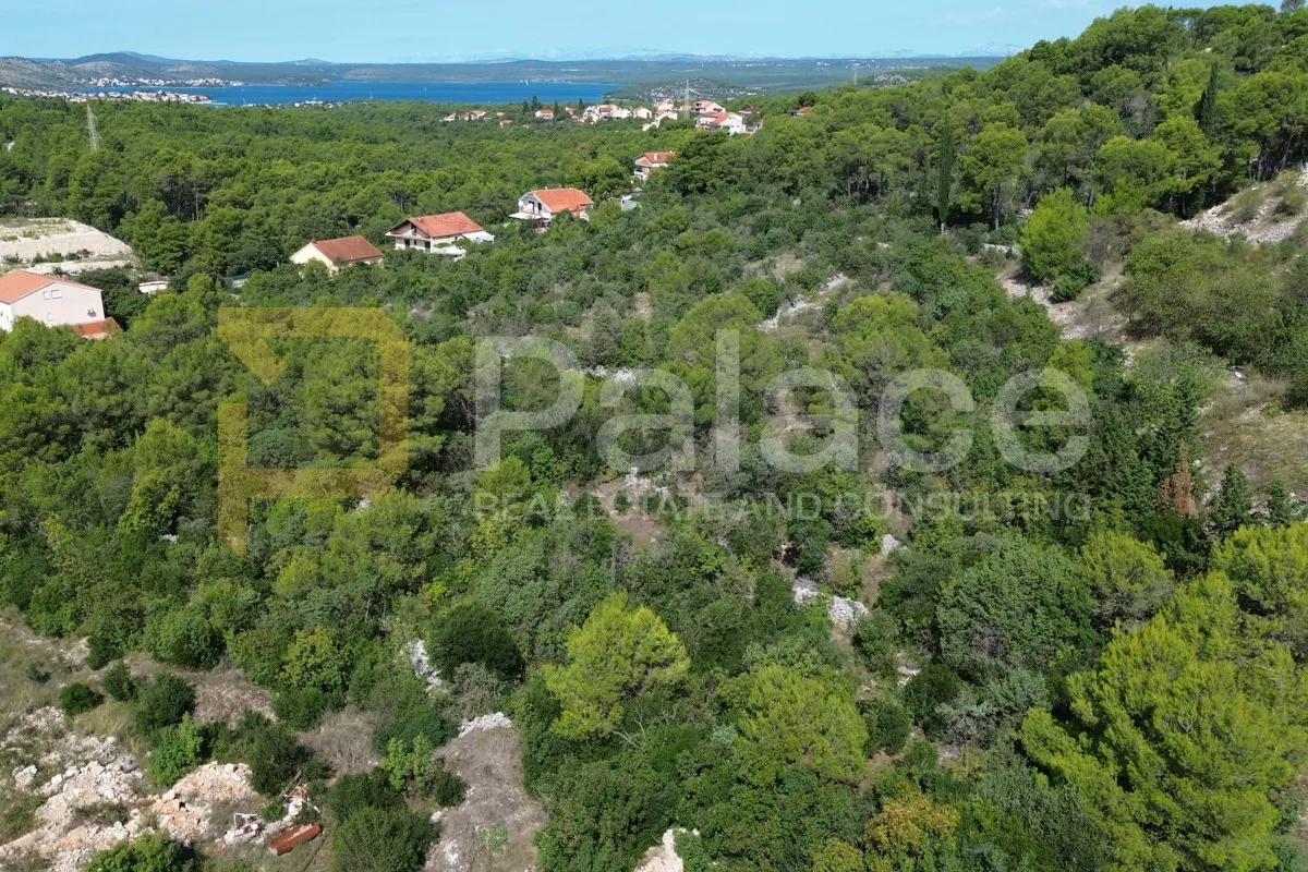 Građevinsko zemljište mješovite namjene, Šibenik-Bilice 1.873 m2 - cover