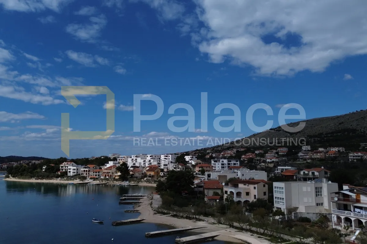 Građevinsko zemljište nadomak mora, Grebaštica, 2300 m2 - cover