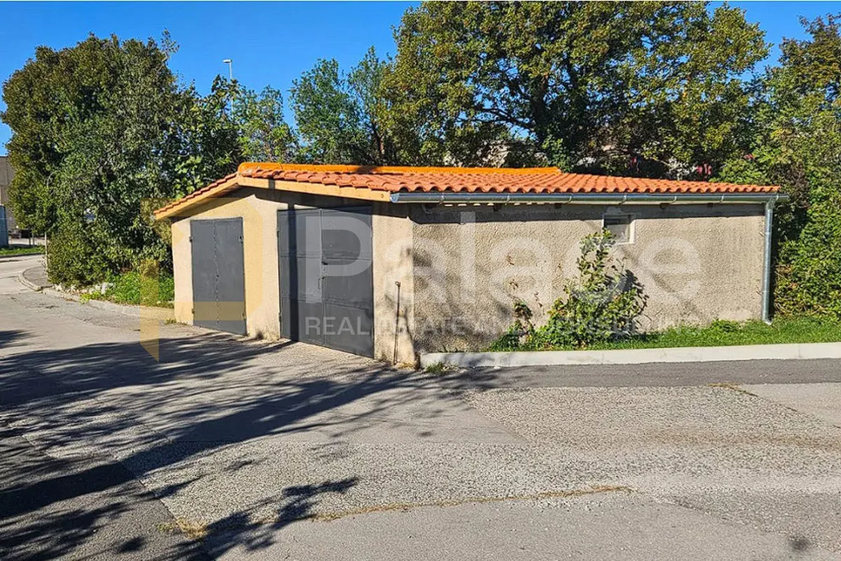 Garaža 24 m² – najam u Kostreni za plovila, vozila ili skladište - cover