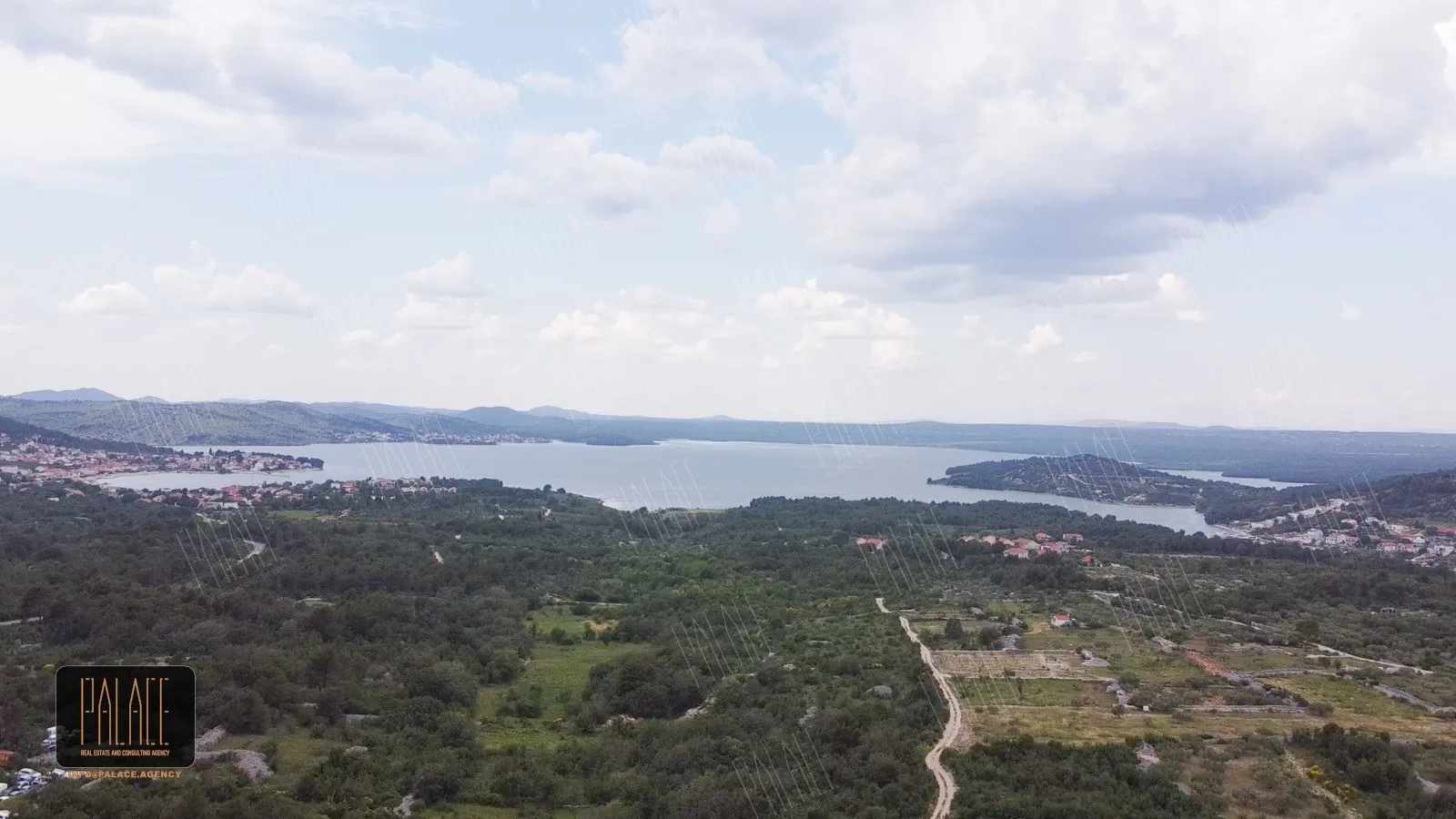 Građevinsko zemljište u Bilicama 985 m2 - cover