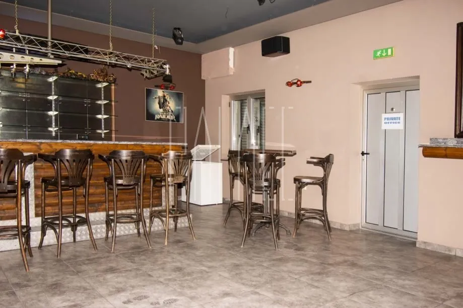 Poslovni prostor: Šibenik, uredski, 100 m2 - cover