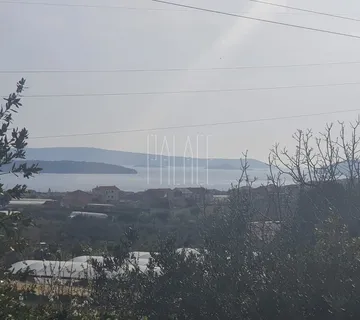 Građ. zemljište s pogledom, Trogir, 1405 m2