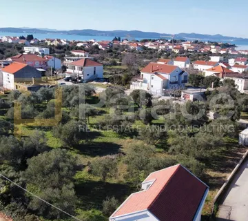 Prilika Građevinsko zemljište Bokanjac 953m2 - cover