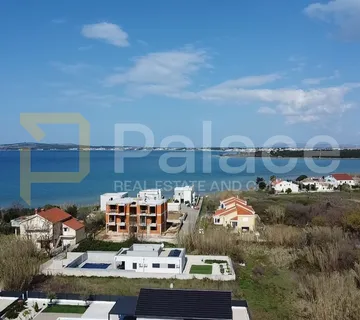 Privlaka : Stan u novogradnji na prvom katu 63 m2