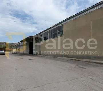 Prodajno skladišteni prostor za dugogodišnji zakup, 1133 m2, Šibenik - cover