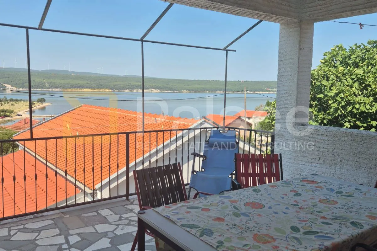 Kuća 221 m² na dvije etaže + vrt 154 m² + stan 14 m² - cover