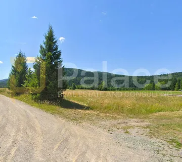 Građevinsko zemljište pravilnog oblika 4.870 m2 u Ravnoj Gori - Ravna Gora