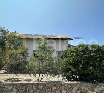 Prilika! Apartmanska kuća 200 m od mora Vir, SLatina - cover