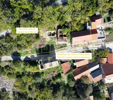 Autentična nekretnina na Pelješcu: dvije kuće s okućnicom i pogledom - Oskorušno, Orebić