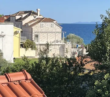 Kamena kuća(u nizu kuća) u centru Orebića(50 m od mora) - cover