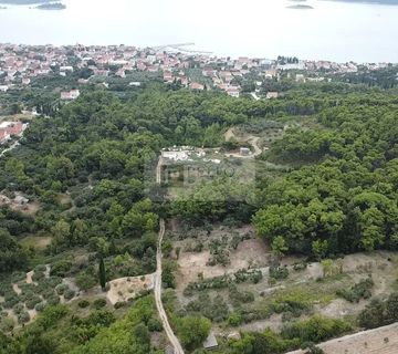 Kuća na osami s panoramskim pogledom(za renovaciju) - cover