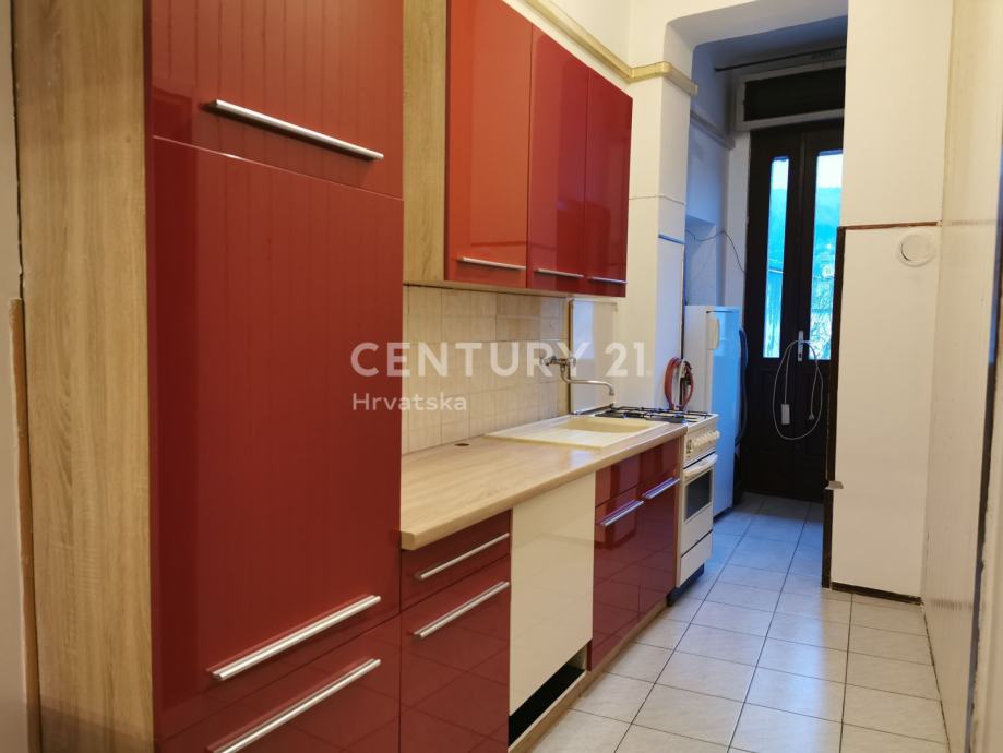 pazin-centar-56m2-idealan-poslovni-prostor-kancelarije-slika-213450903