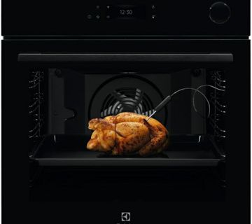 Pećnica Electrolux EOC8P39WZ SteamCrisp Piroliza - cover