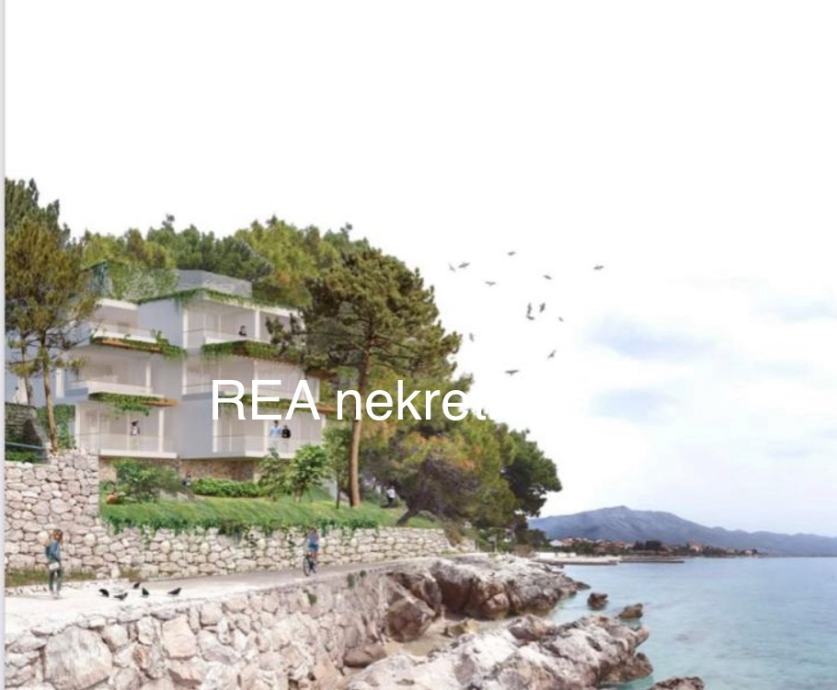 peljesac-orebic-prvi-red-mora-slika-216445501