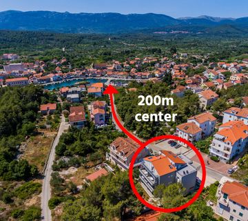 Hvar: Vrboska -građevinska parcela 200m2 od centra mjesta - cover