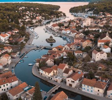 Novo: Hvar, Vrboska- stanovi od 51-105m2  u zgradi novije gradnje - cover