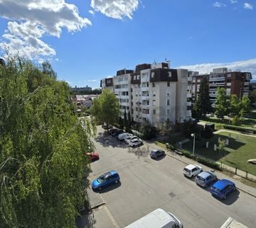  Zagreb, Stenjevec - Male putine, dvoetažni stan, 74m2 - cover