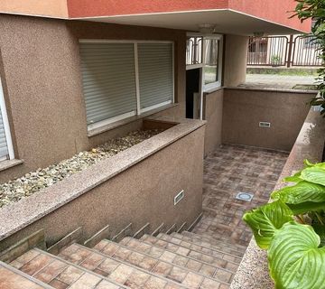 Prodaja:Zagreb-Kustošija,3-sob.stan NKP 42.90m2 s terasom,2VPM-a,vrt - cover
