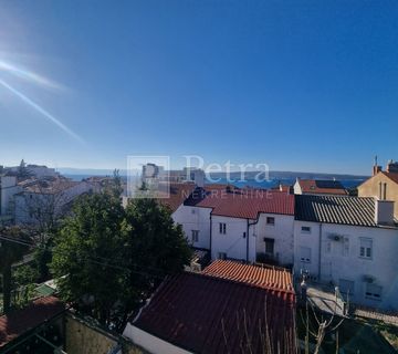 Crikvenica, 3S+DB u užem centru s parkirnim mjestom - cover