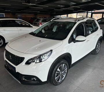 Peugeot 2008 1,2 NAVI • ALU16" • KLIMA • LEASING RATA VEĆ OD: 190,00 € - cover