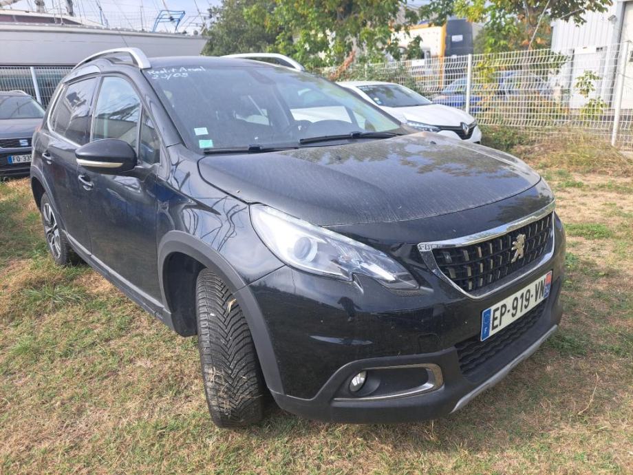 peugeot-2008-16-bluehdi-slika-213257581