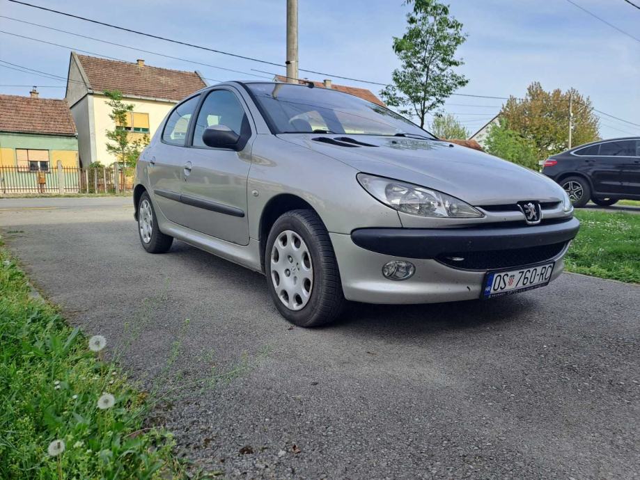 peugeot-206-206-1-4-hdi-slika-218047256