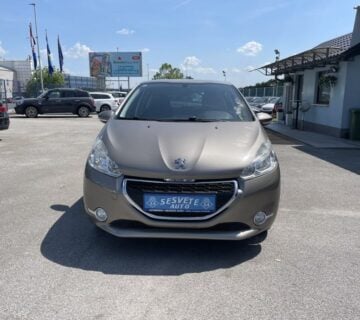 Peugeot 208 1,2 PureTech - cover