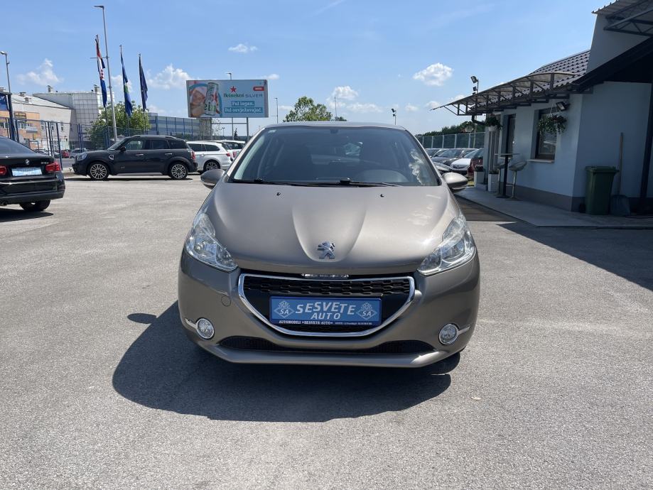 peugeot-208-1.2-puretech-slika-194871243