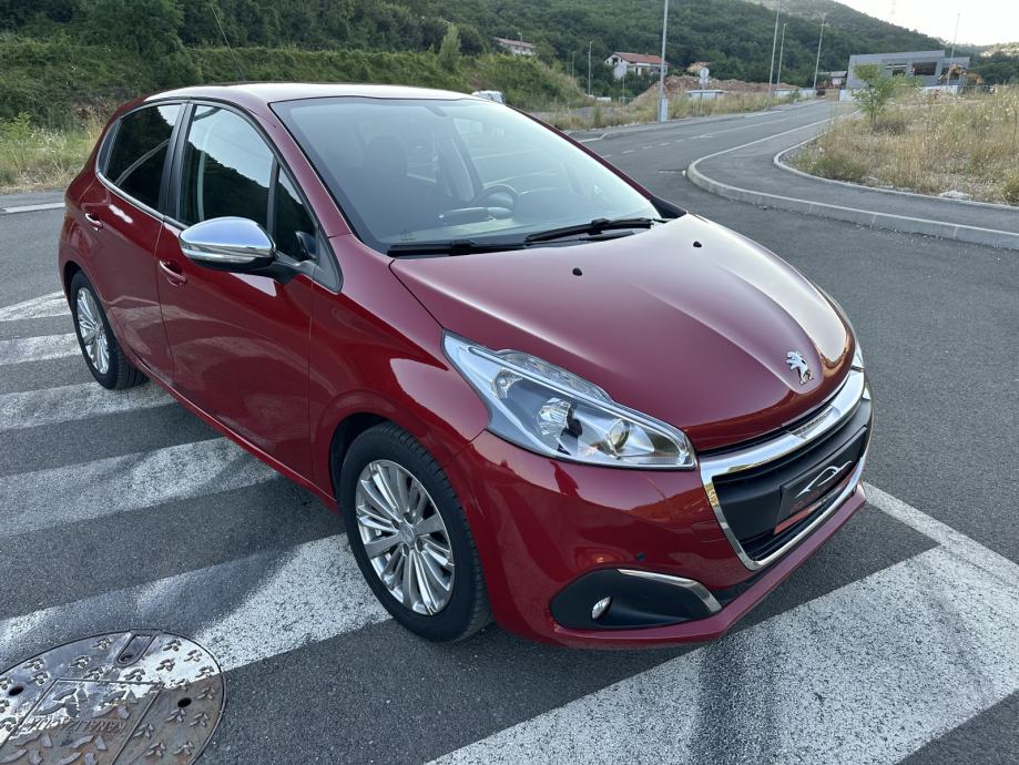 peugeot-208-1.2-style-oprema-samo-54000-km-slika-226190817