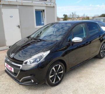 Peugeot 208 1,5 BlueHDI - cover