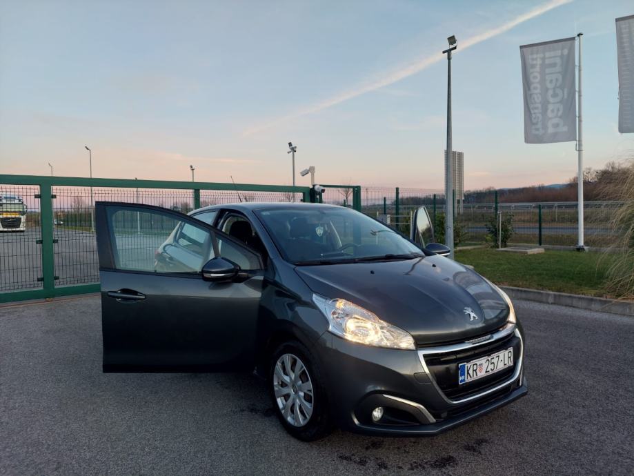 peugeot-208-1.6-bluehdi-slika-210353353