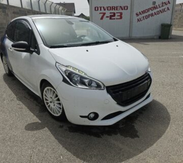 Peugeot 208 1,6 e-HDi 180Tkm 2012 5000 eu do reg - cover