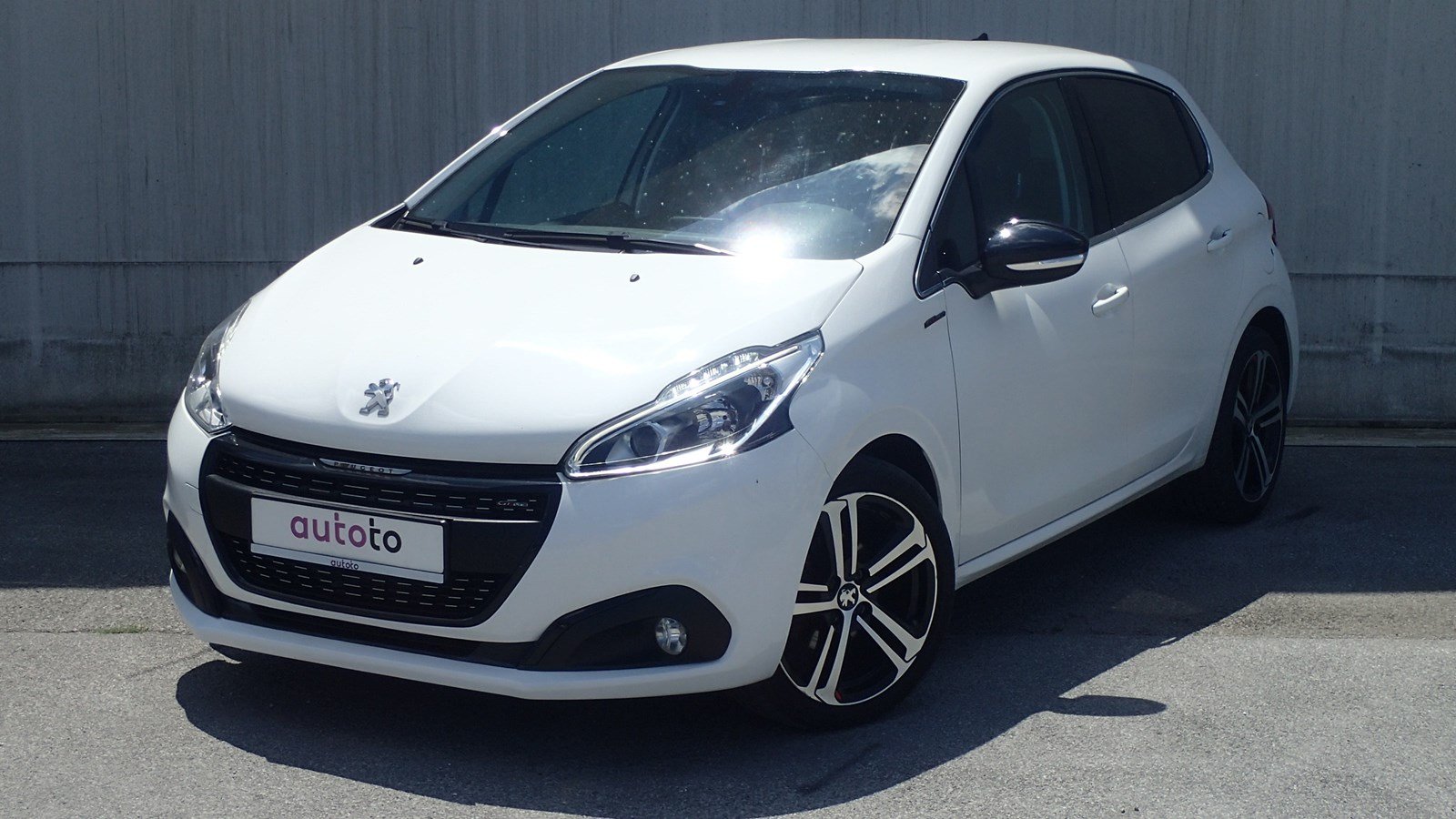 peugeot-208-12-automatic-gt-line-benzin-rabljeno-v-638532734374043076_1600_900