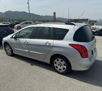 Peugeot 308 SW 1,6 HDi - cover