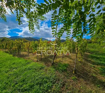 POVOLJNO: Vitešinec, sa priključkom vode! - cover