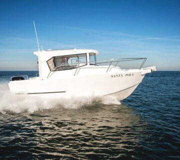 Baltica 660 Pilothouse - cover