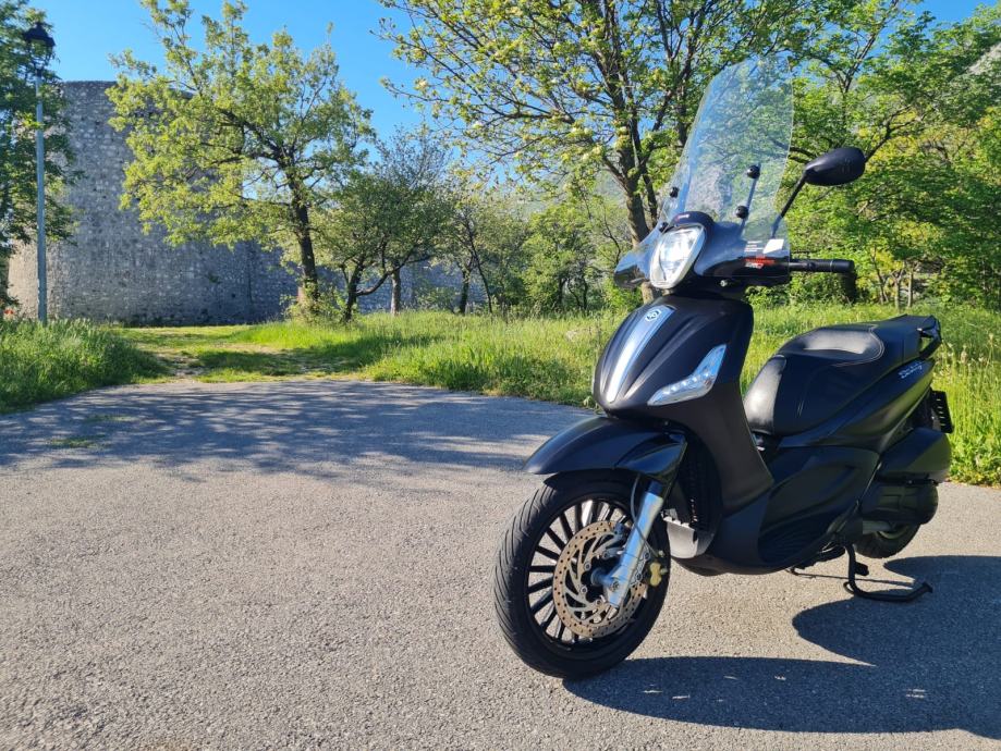 piaggio-beverly-300-slika-218300316-1